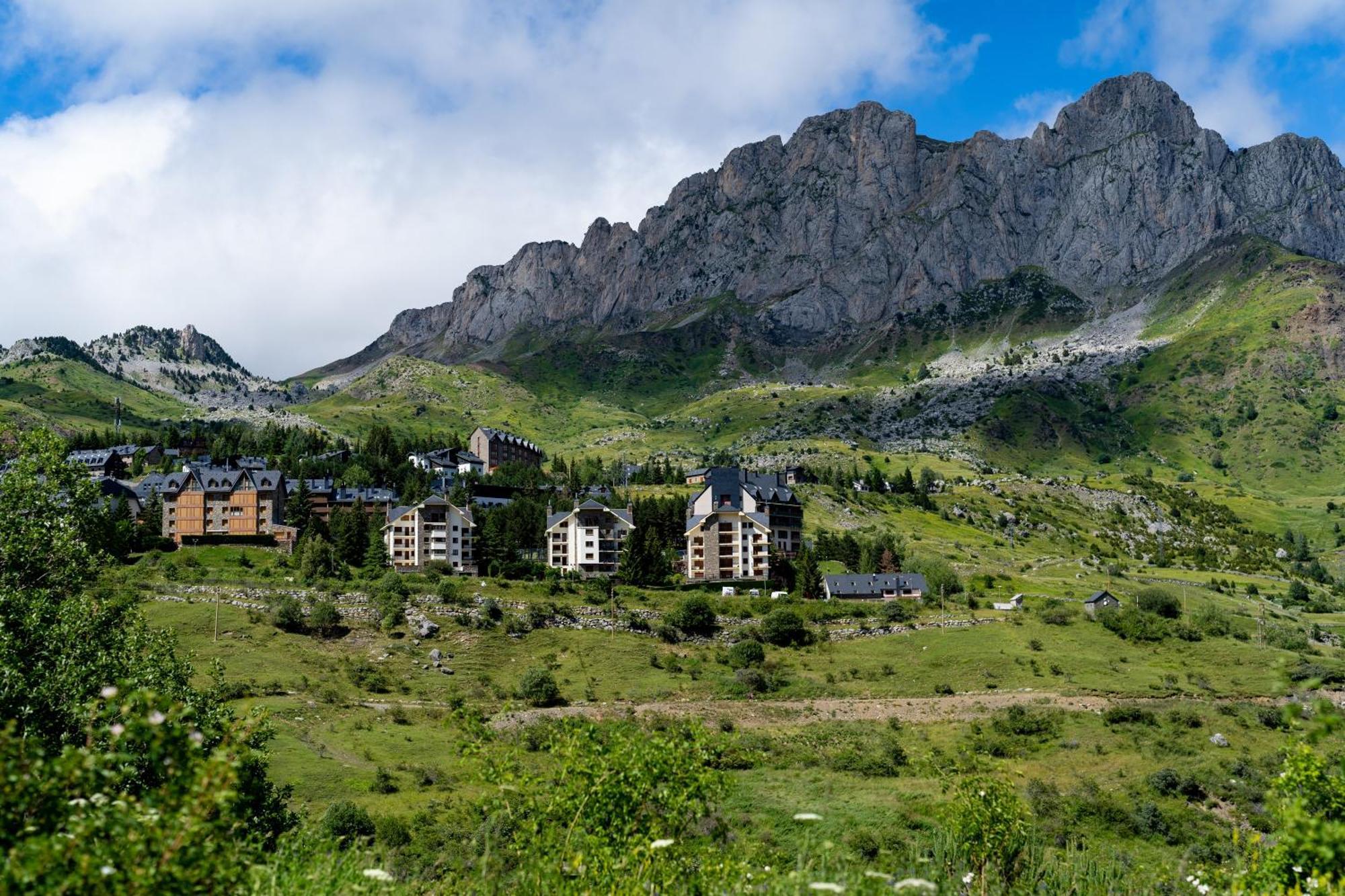 Snoe Villa De Sallent 4 Sallent de Gállego Kültér fotó